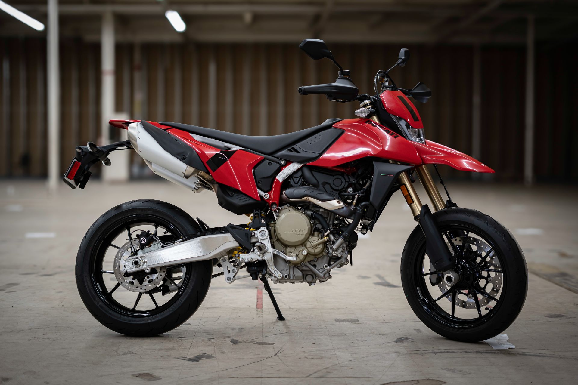 2024 Ducati Hypermotard 698 Mono in Portland, Oregon - Photo 11