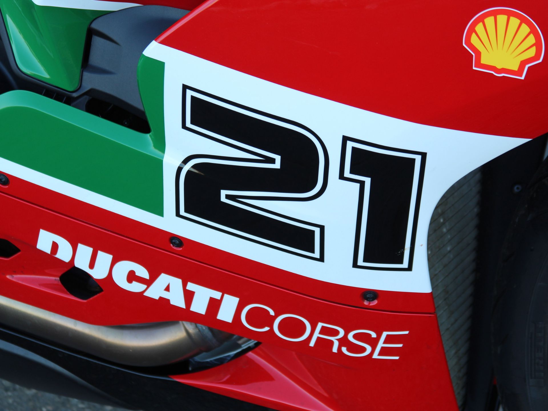 2023 Ducati Panigale V2 Bayliss 1st Championship 20th Anniversary in Portland, Oregon - Photo 3