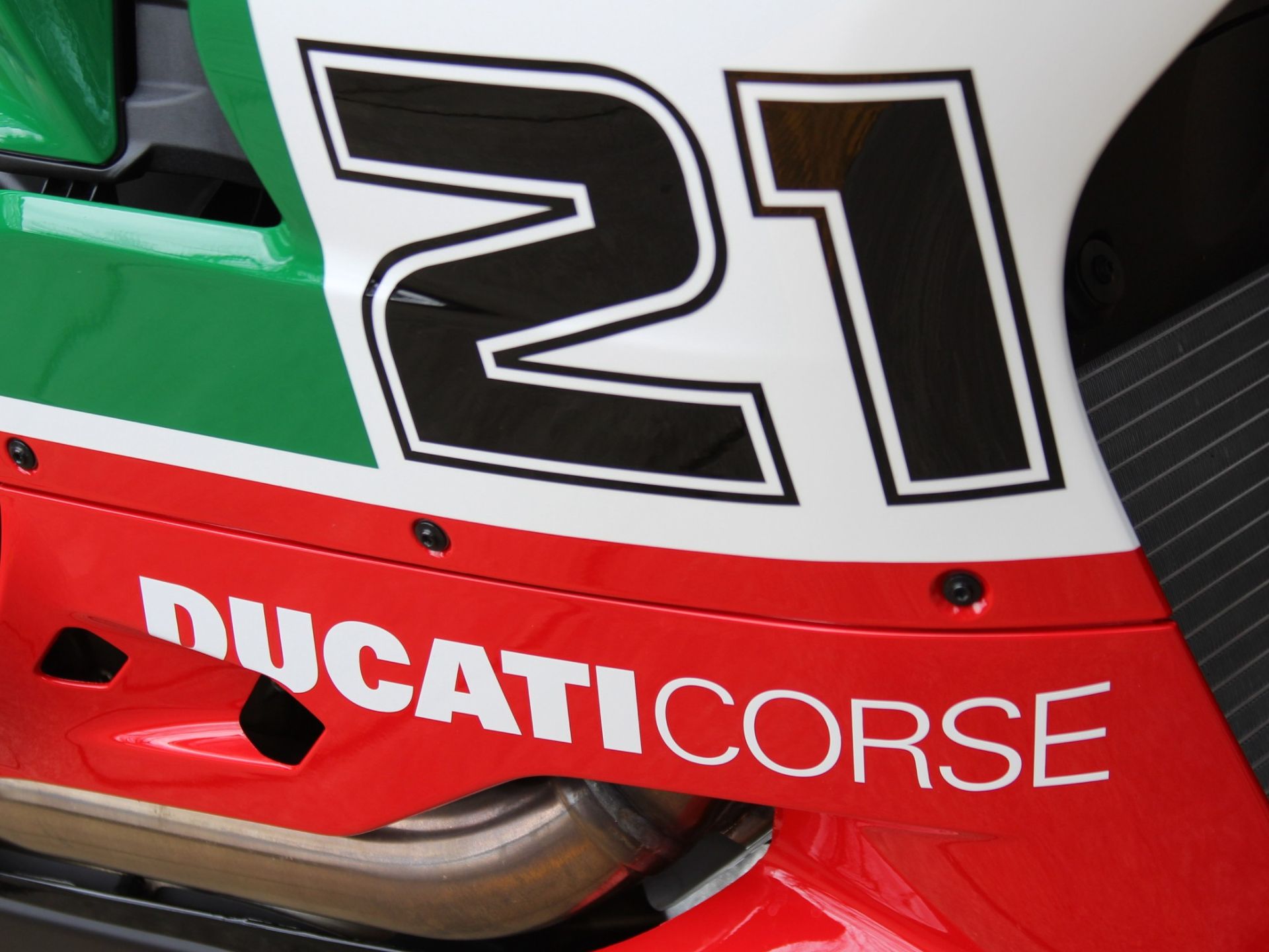 2023 Ducati Panigale V2 Bayliss 1st Championship 20th Anniversary in Portland, Oregon - Photo 3