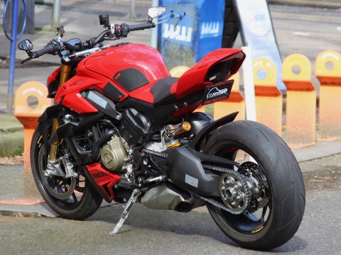 2023 Ducati Streetfighter V4 S in Portland, Oregon - Photo 2