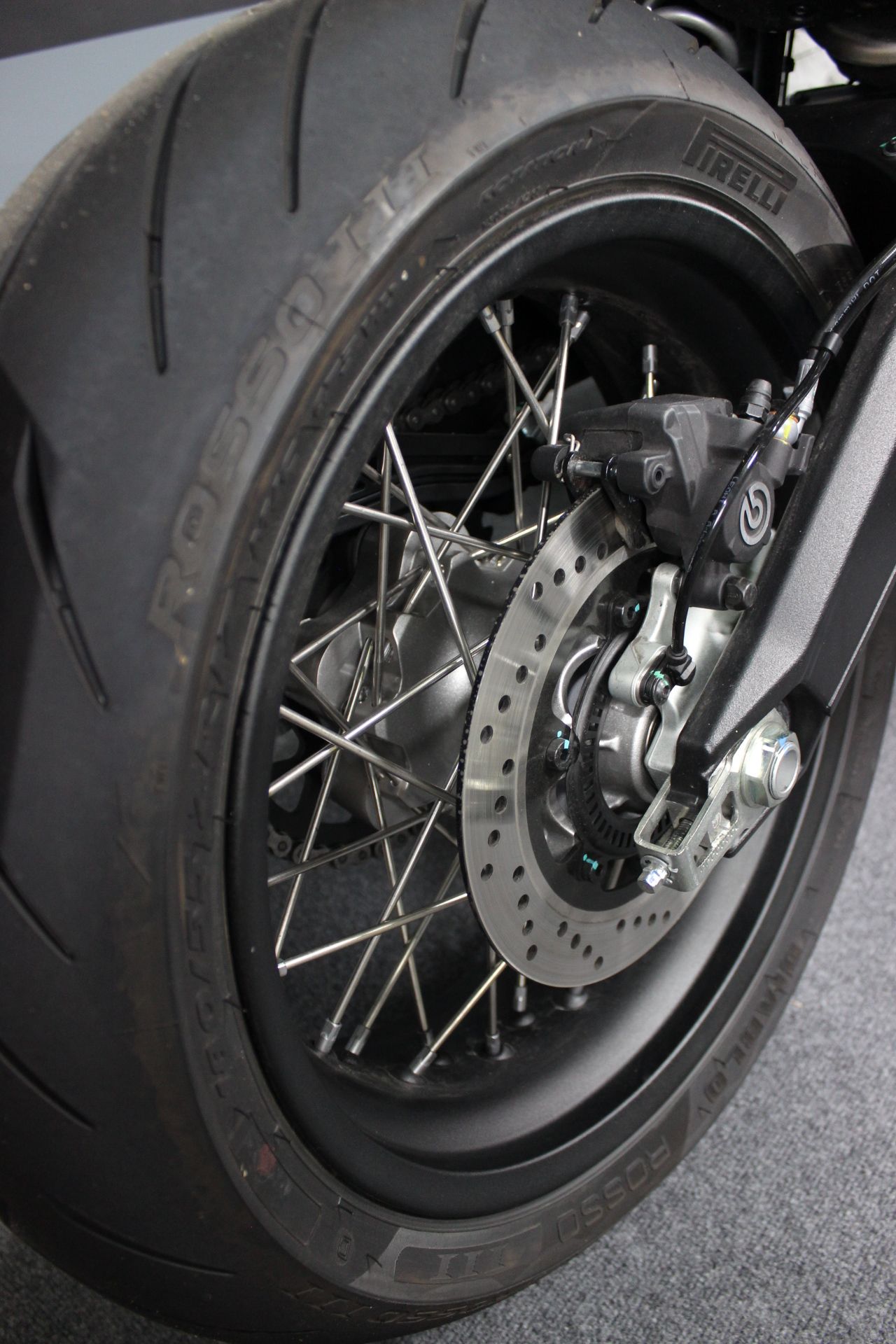 2022 Ducati Scrambler Urban Motard in Portland, Oregon - Photo 17