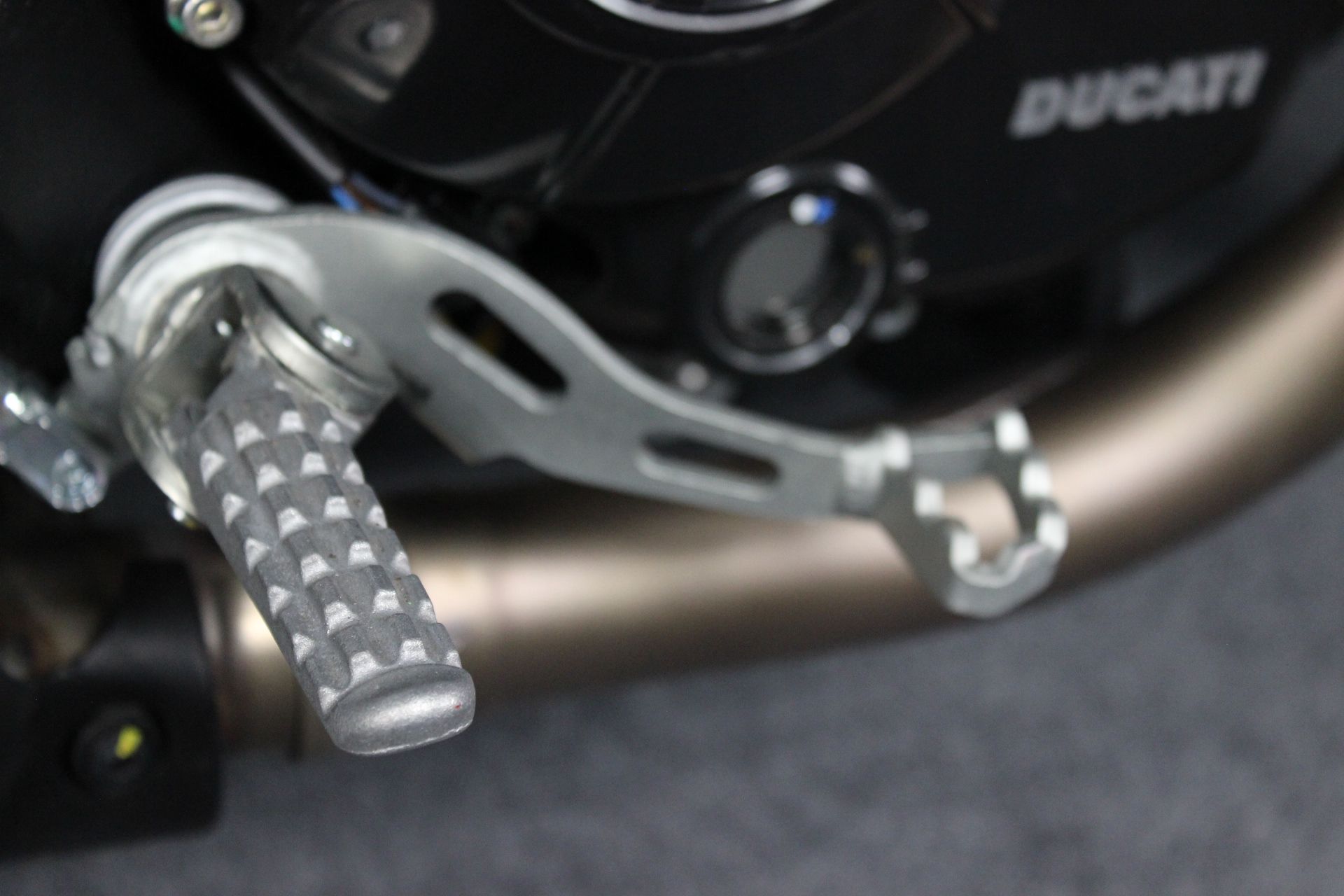 2022 Ducati Scrambler Urban Motard in Portland, Oregon - Photo 11