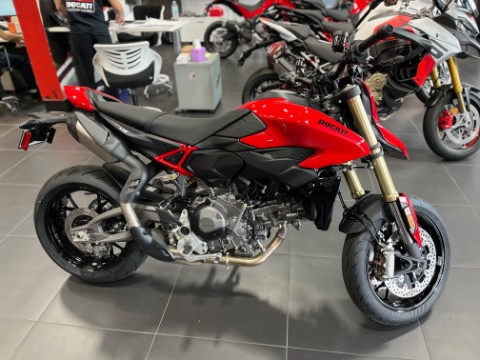 2026 Ducati Hypermotard V2 in Portland, Oregon - Photo 2