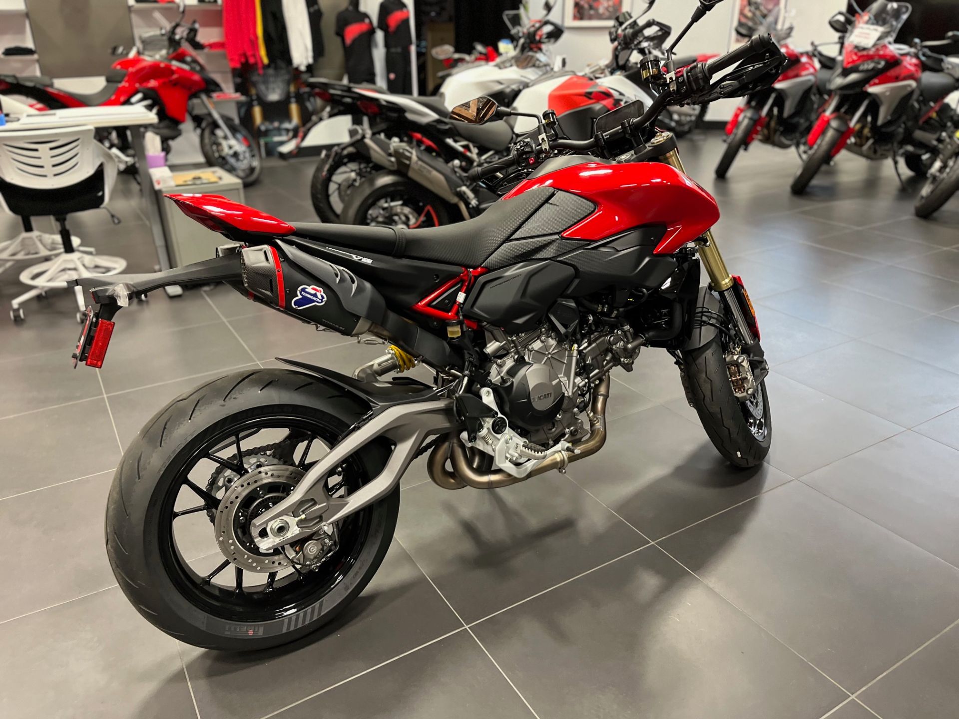 2026 Ducati Hypermotard V2 in Portland, Oregon - Photo 4