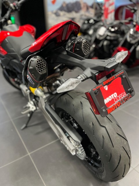 2026 Ducati Hypermotard V2 in Portland, Oregon - Photo 9