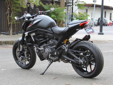 2022 Ducati Monster + in Portland, Oregon - Photo 4