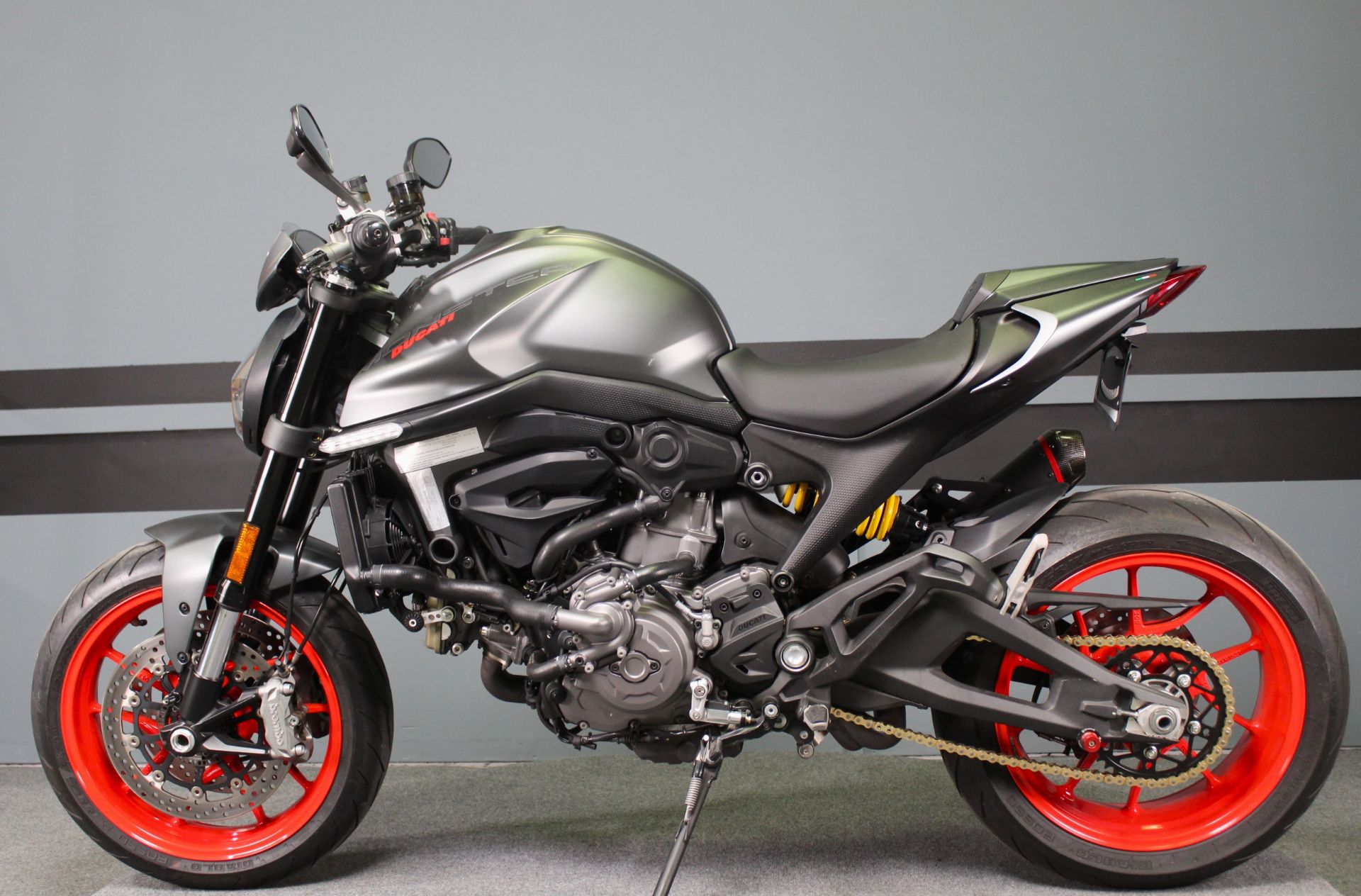 2022 Ducati Monster + in Portland, Oregon - Photo 4