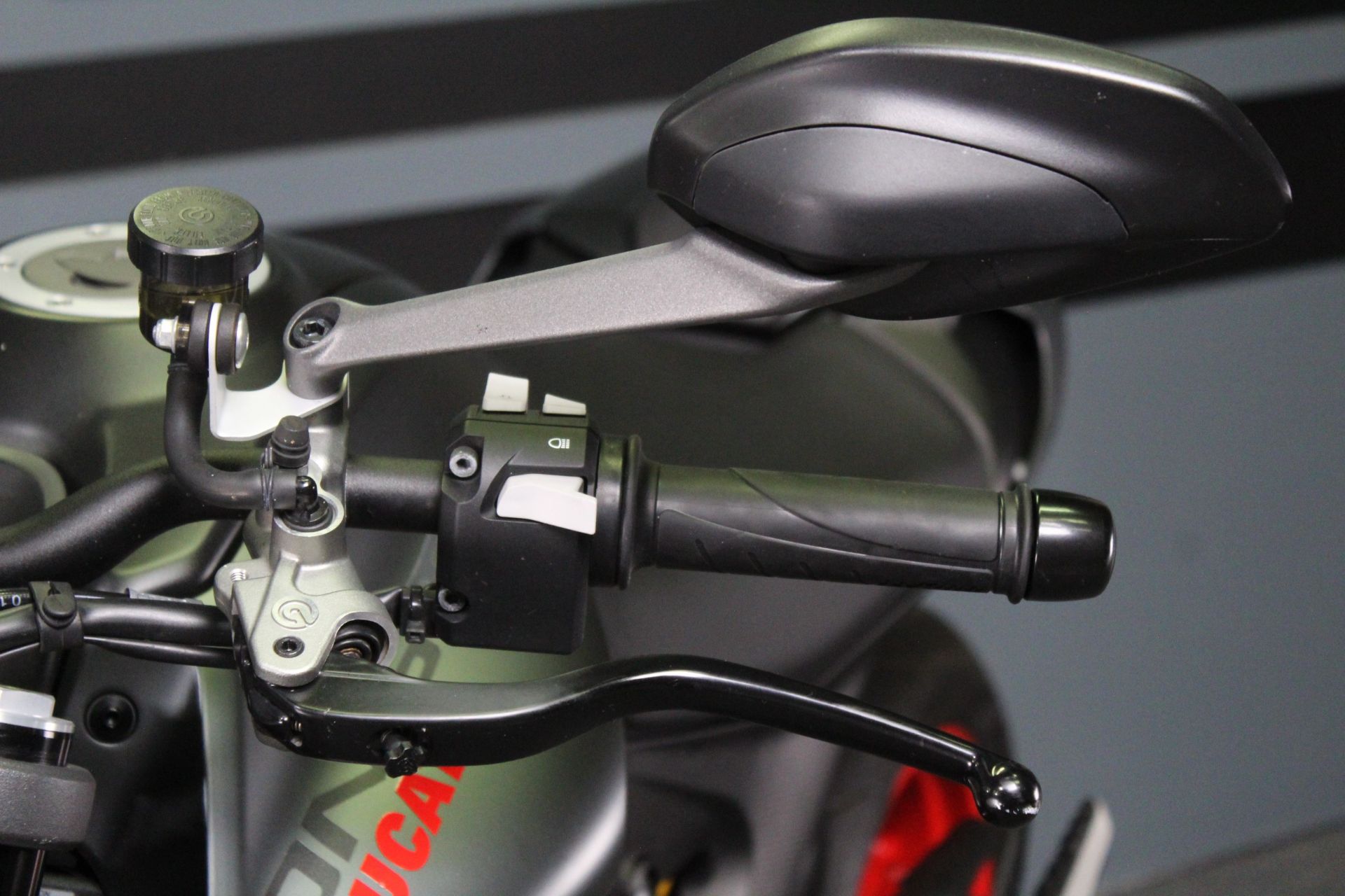 2022 Ducati Monster + in Portland, Oregon - Photo 8