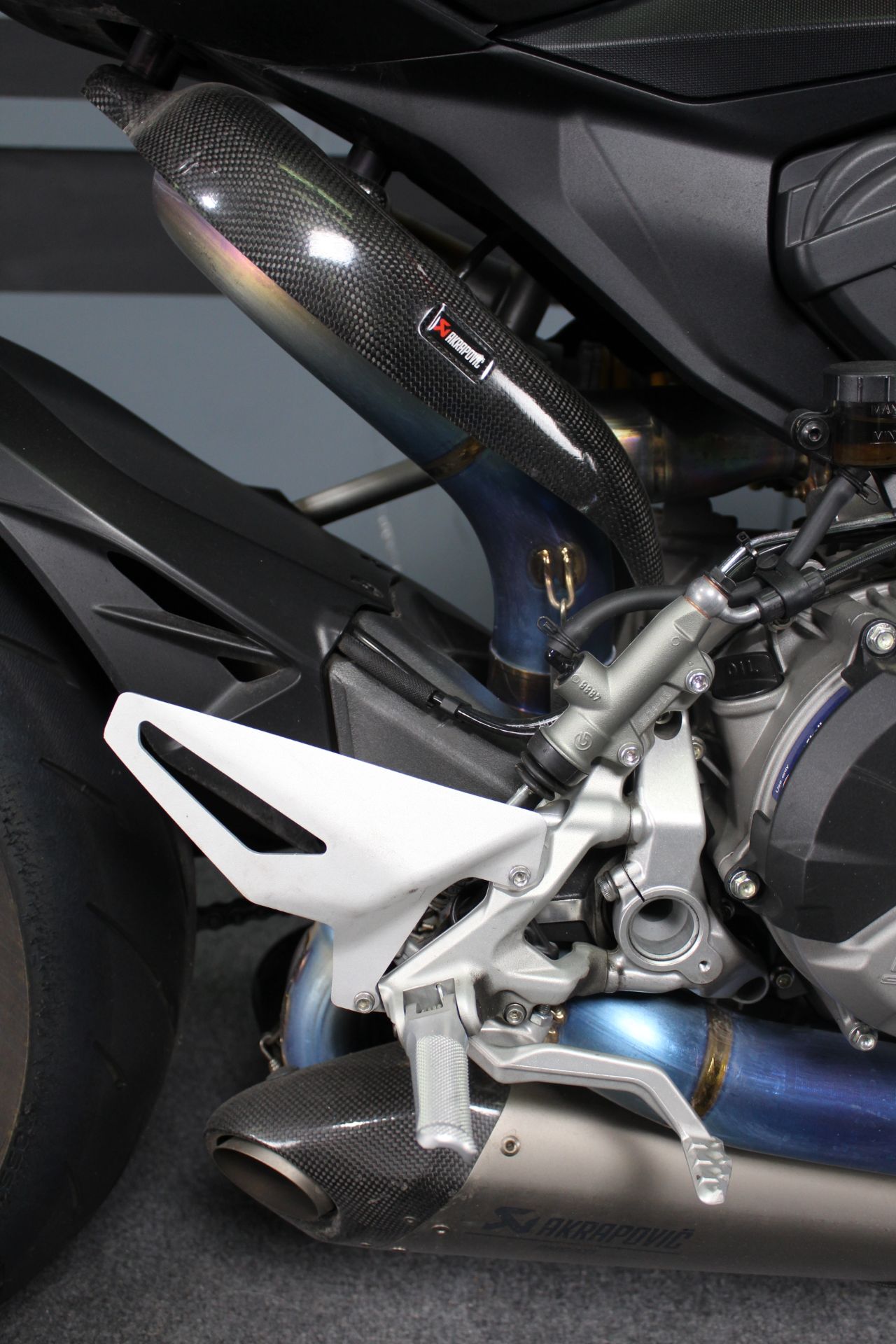 2024 Ducati Streetfighter V2 in Portland, Oregon - Photo 14