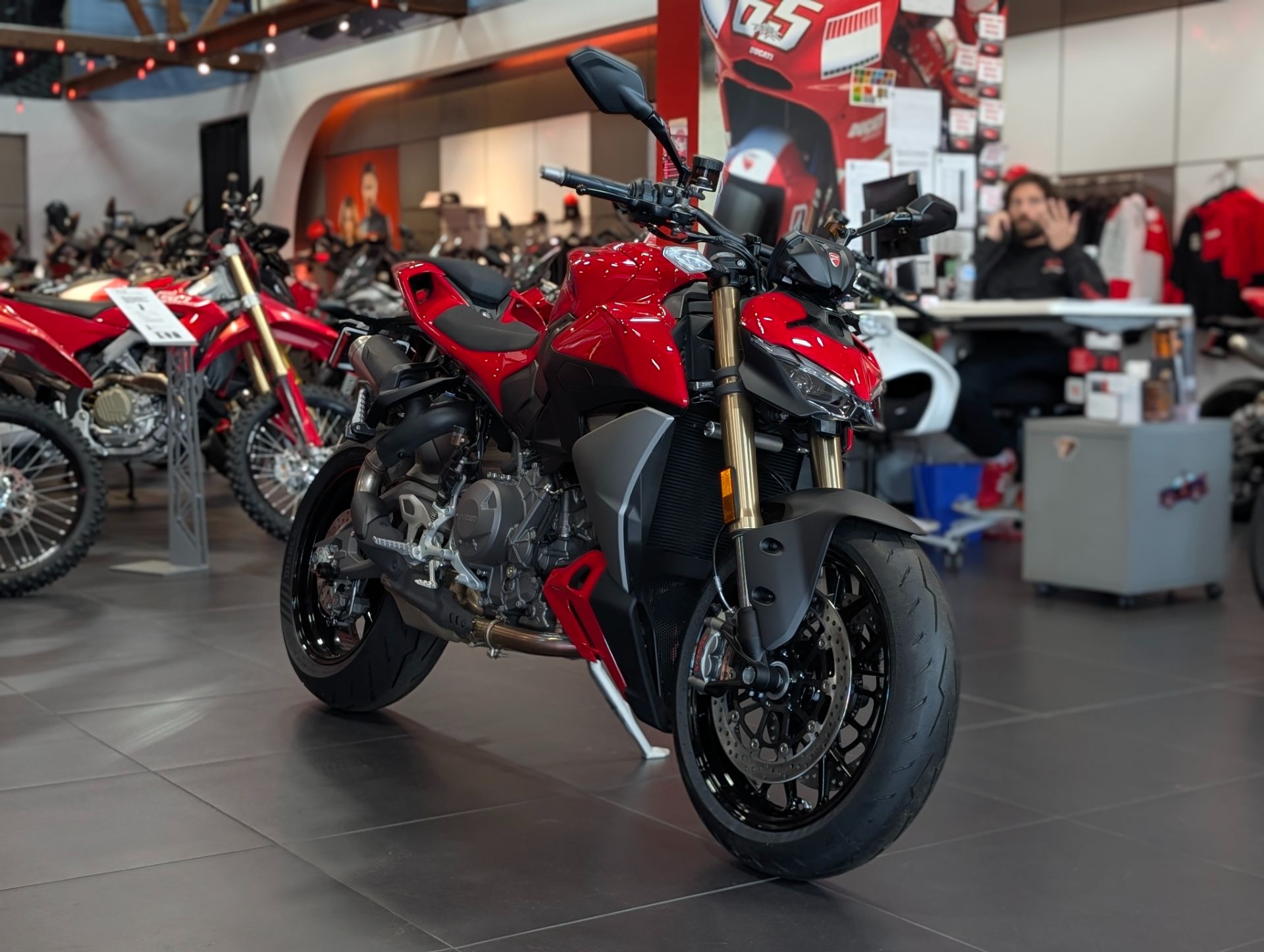 2024 Ducati Streetfighter V2 in Portland, Oregon - Photo 1