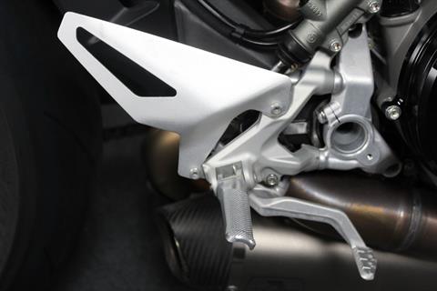 2024 Ducati Streetfighter V2 in Portland, Oregon - Photo 15