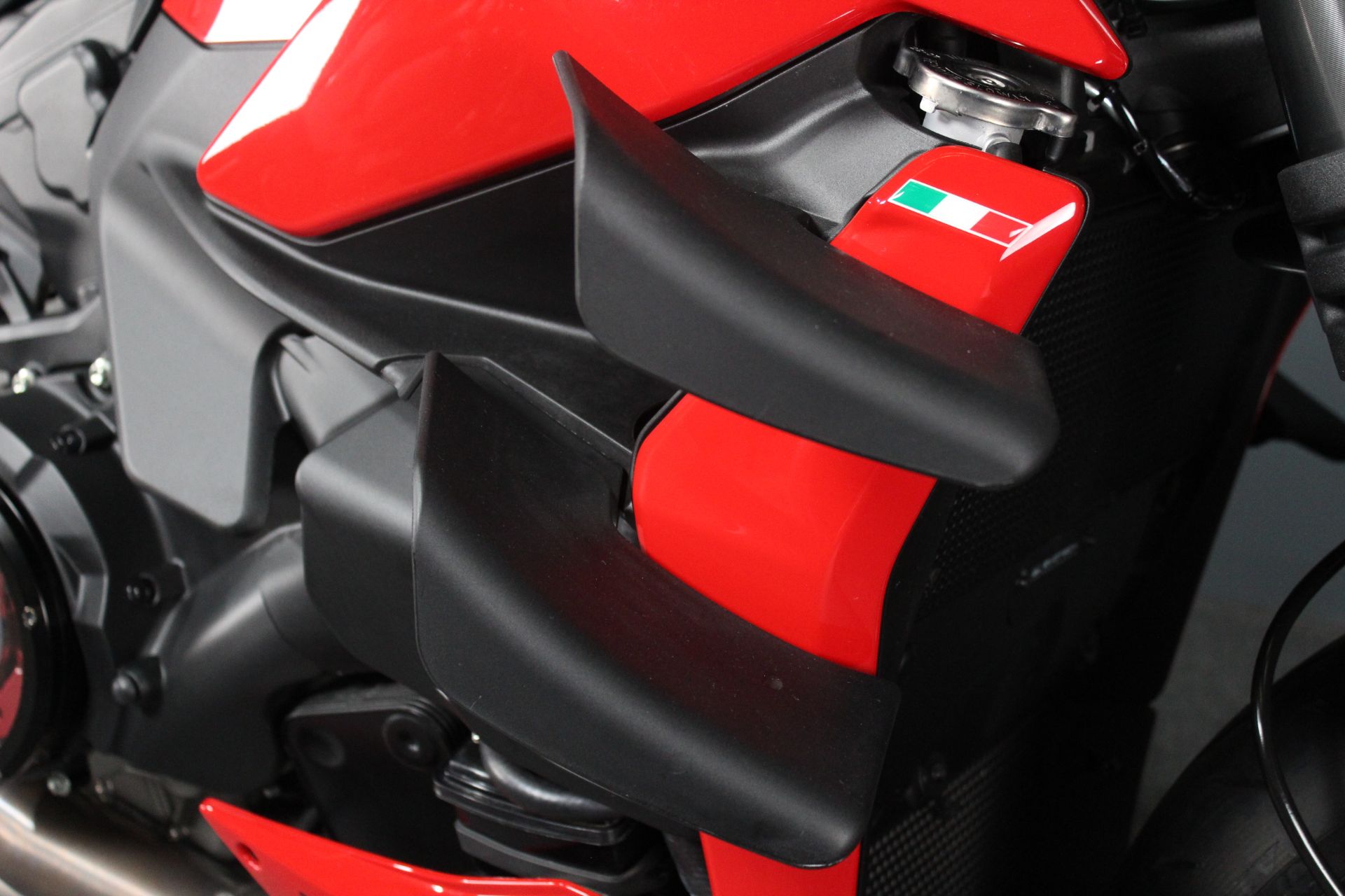 2024 Ducati Streetfighter V2 in Portland, Oregon - Photo 11