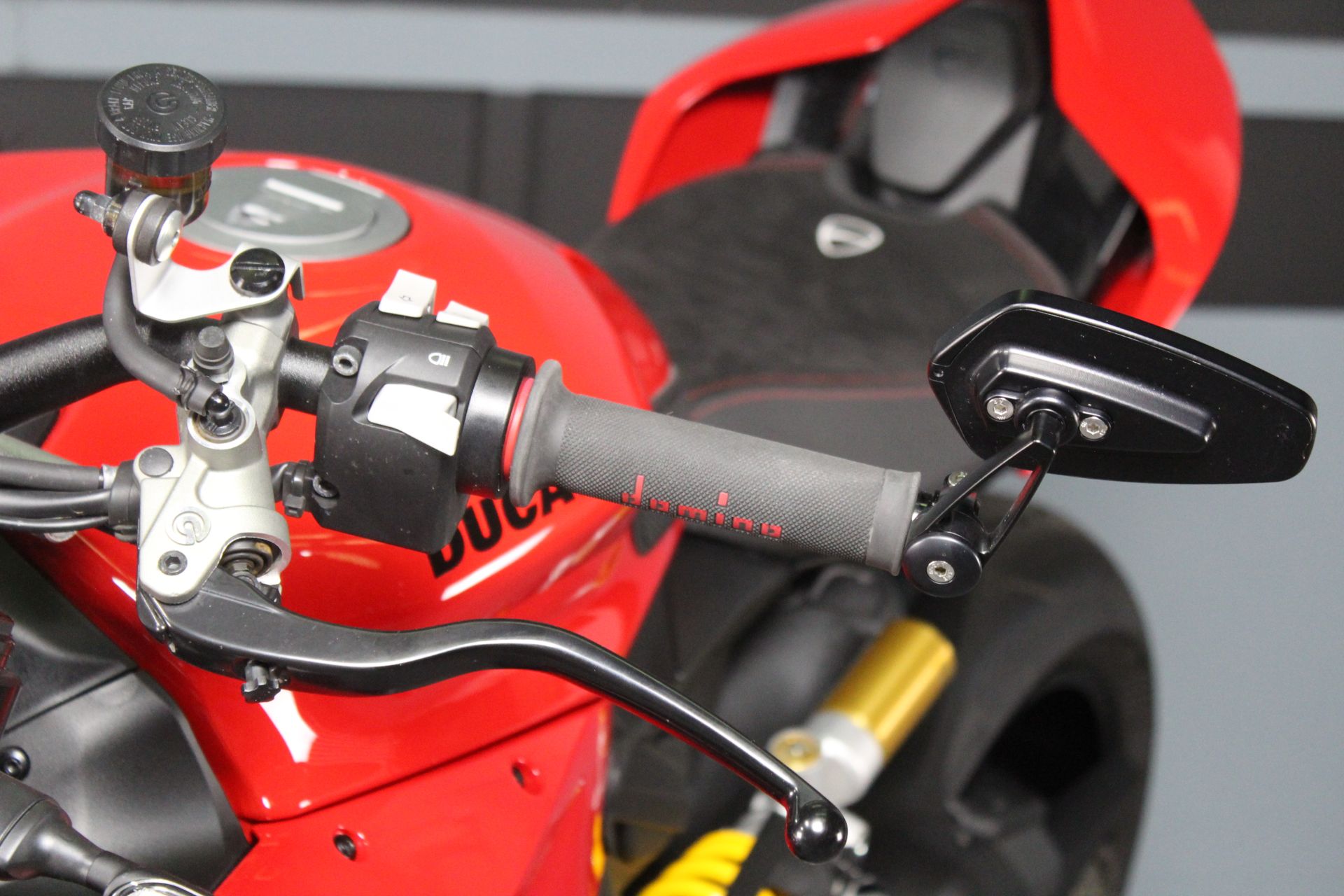 2024 Ducati Streetfighter V2 in Portland, Oregon - Photo 9
