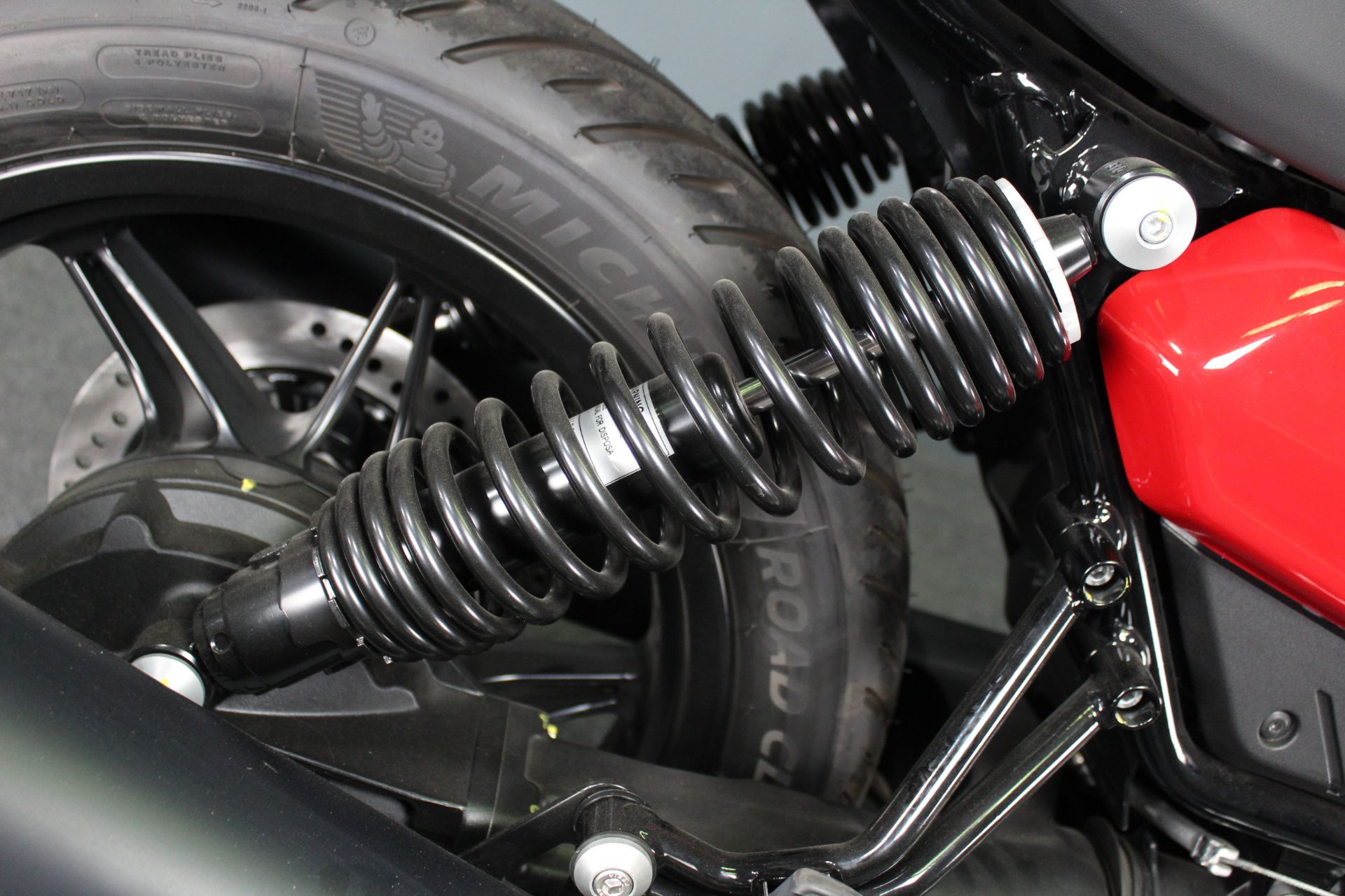 2024 Moto Guzzi V7 Stone Corsa in Portland, Oregon - Photo 17