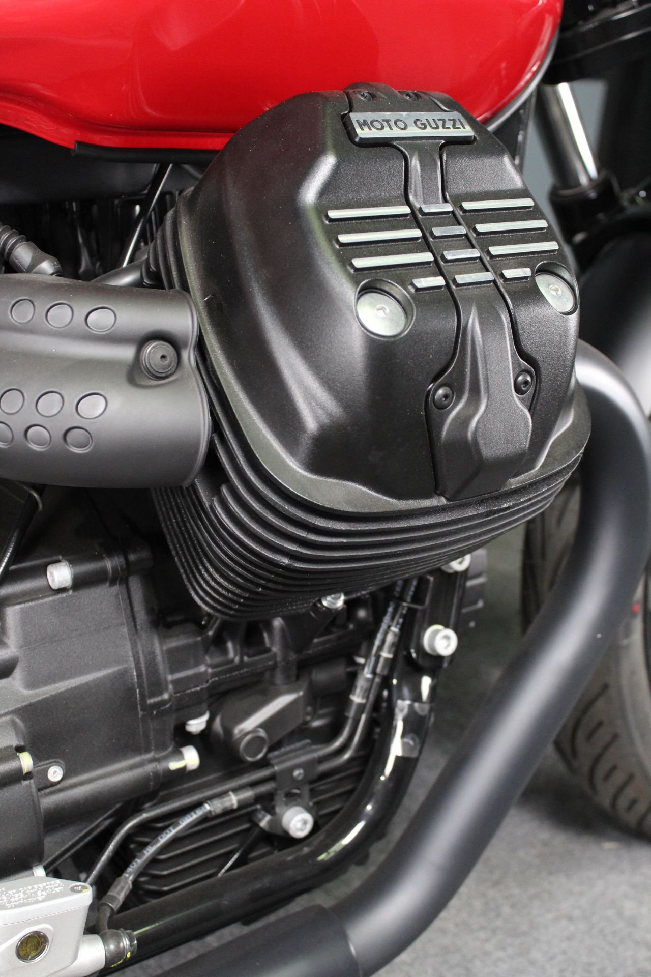 2024 Moto Guzzi V7 Stone Corsa in Portland, Oregon - Photo 12