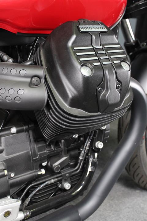 2024 Moto Guzzi V7 Stone Corsa in Portland, Oregon - Photo 12