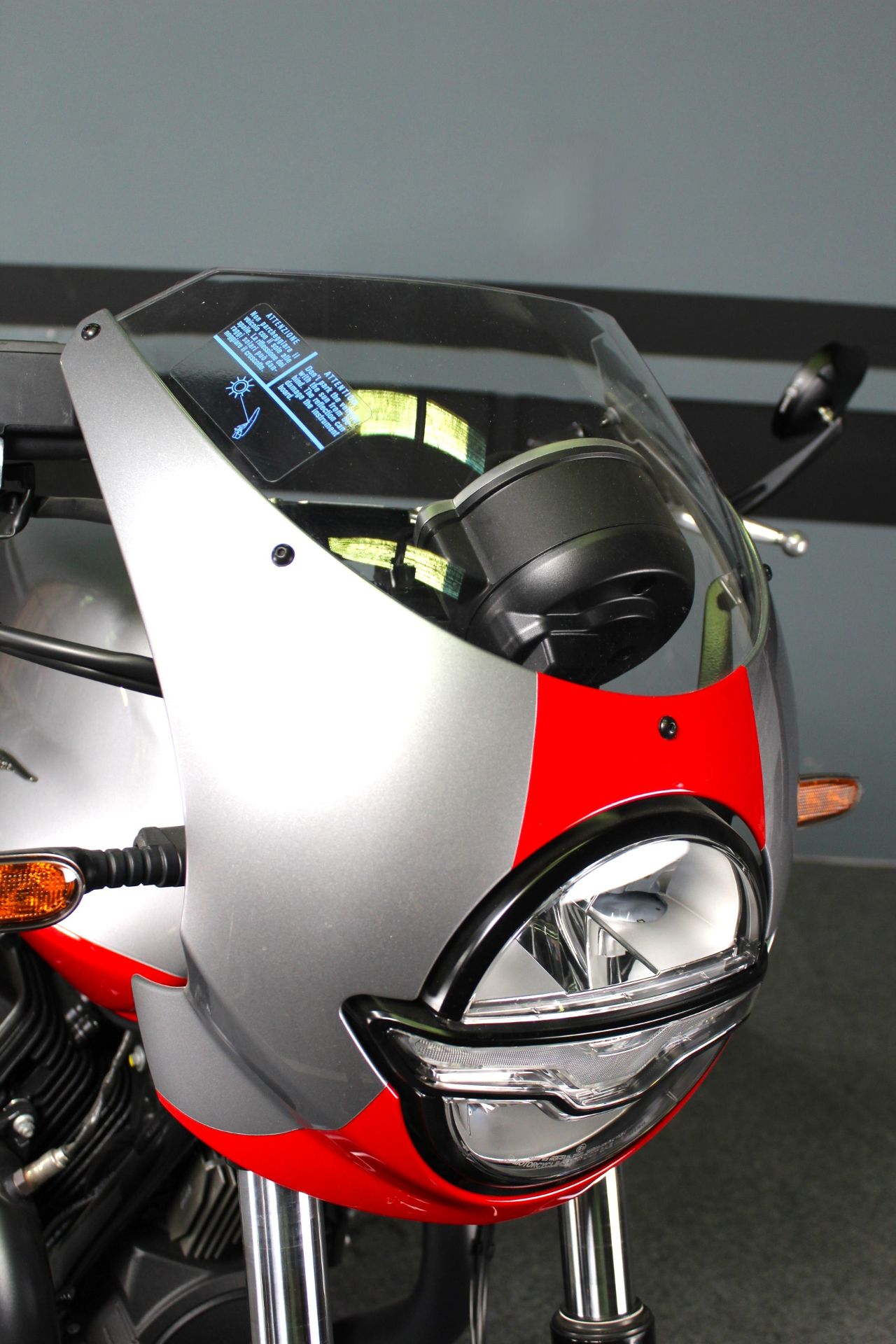 2024 Moto Guzzi V7 Stone Corsa in Portland, Oregon - Photo 8