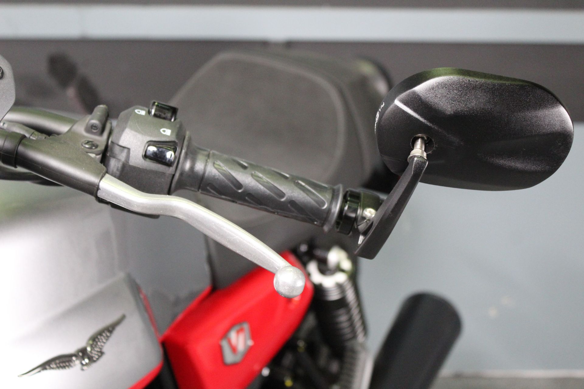 2024 Moto Guzzi V7 Stone Corsa in Portland, Oregon - Photo 11