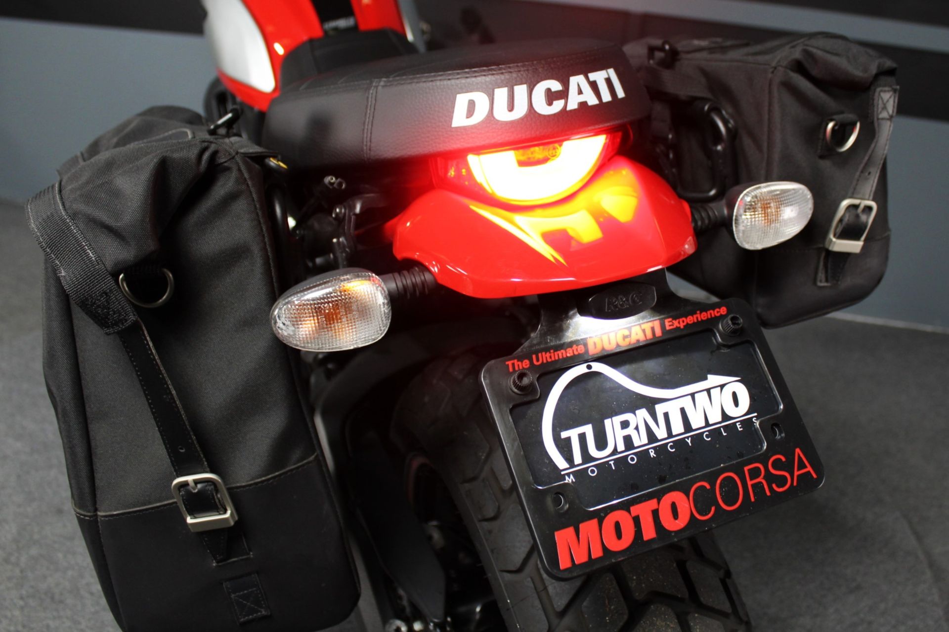 2016 Ducati Scrambler Icon in Portland, Oregon - Photo 23