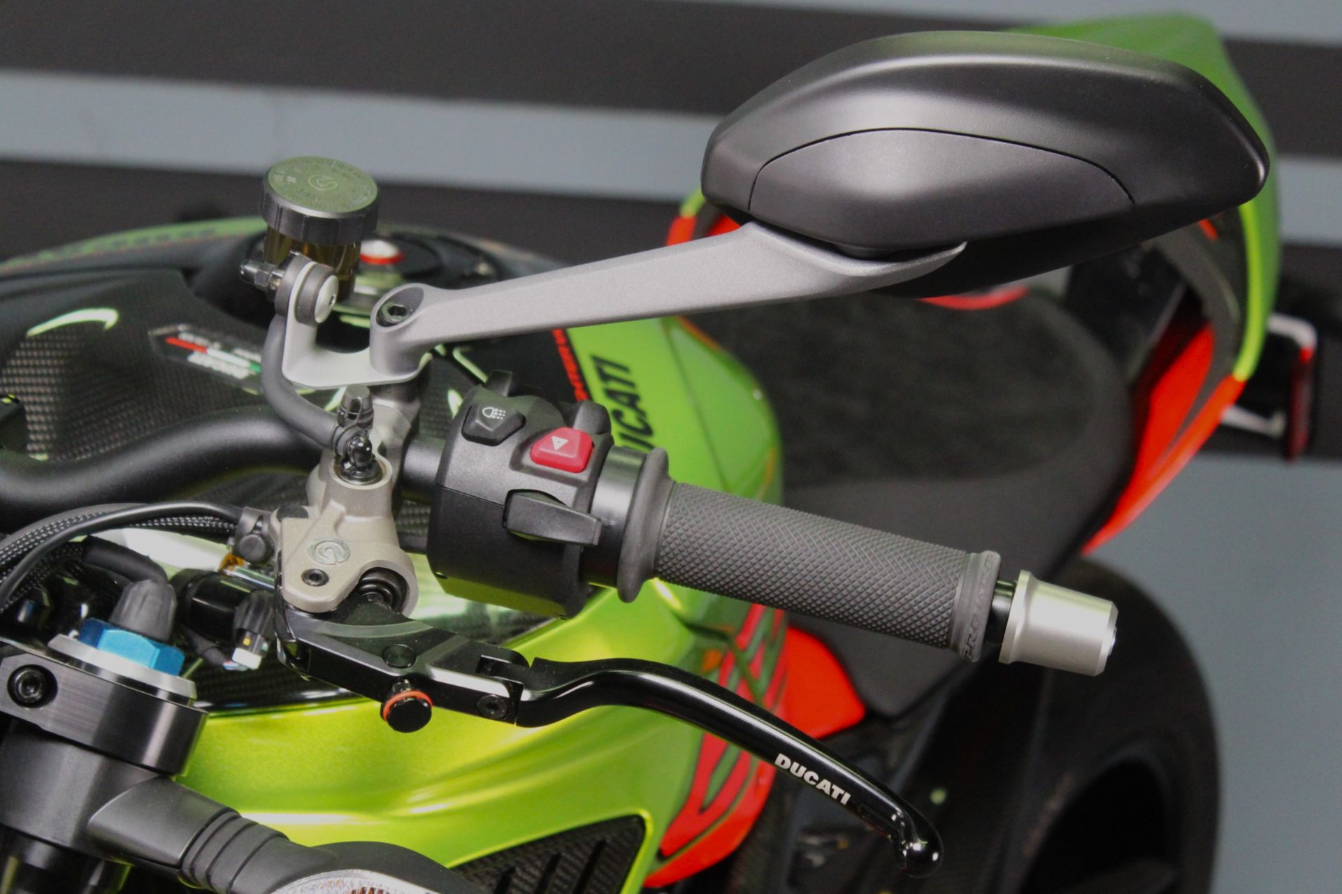 2023 Ducati Streetfighter V4 Lamborghini in Portland, Oregon - Photo 13