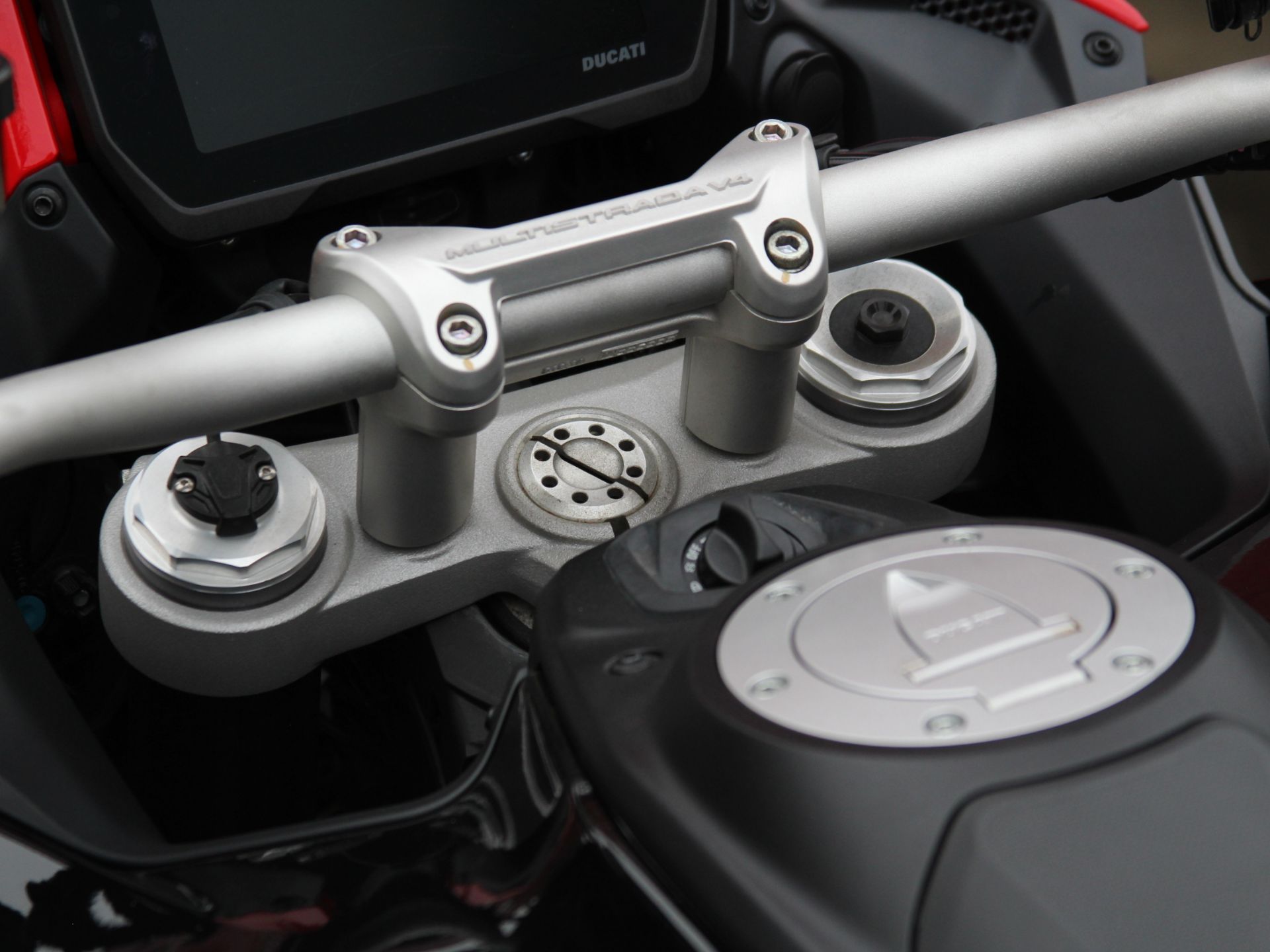 2022 Ducati Multistrada V4 S Sport Full Alloy Wheels in Portland, Oregon - Photo 6