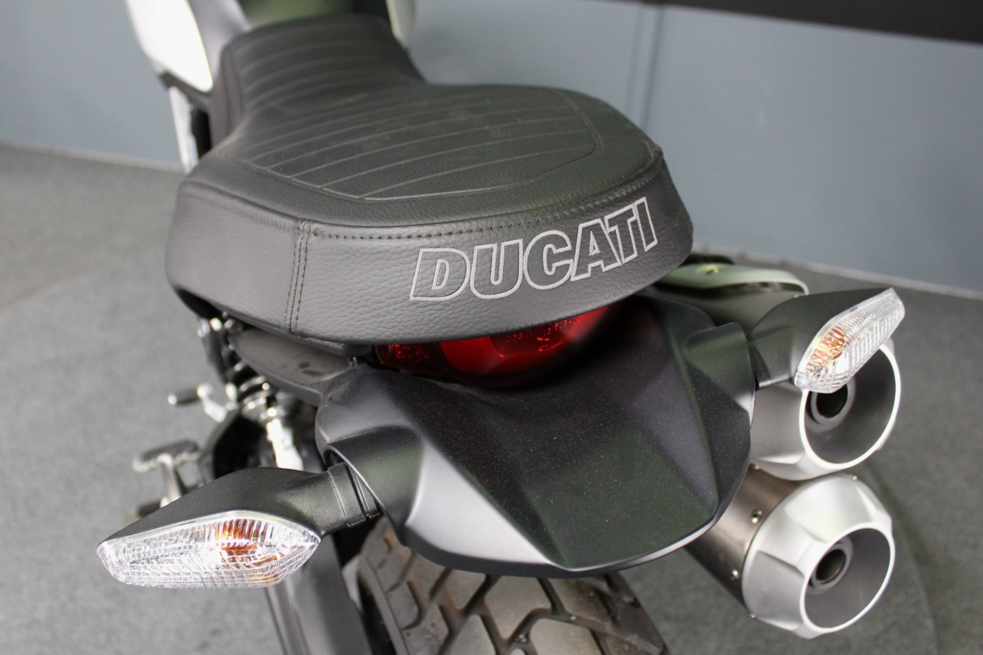 2023 Ducati Scrambler 1100 Dark PRO in Portland, Oregon - Photo 18