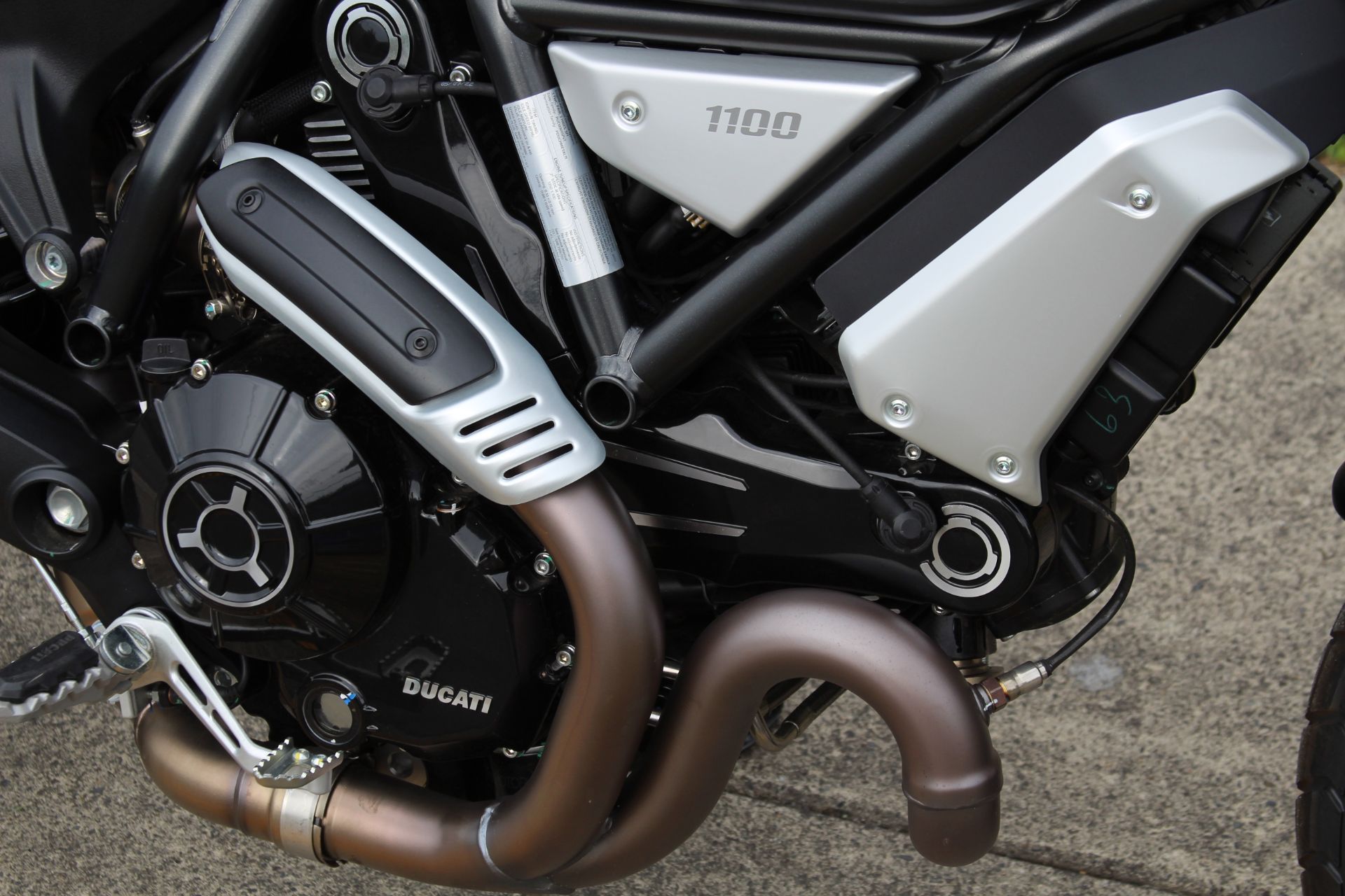 2023 Ducati Scrambler 1100 Dark PRO in Portland, Oregon - Photo 7
