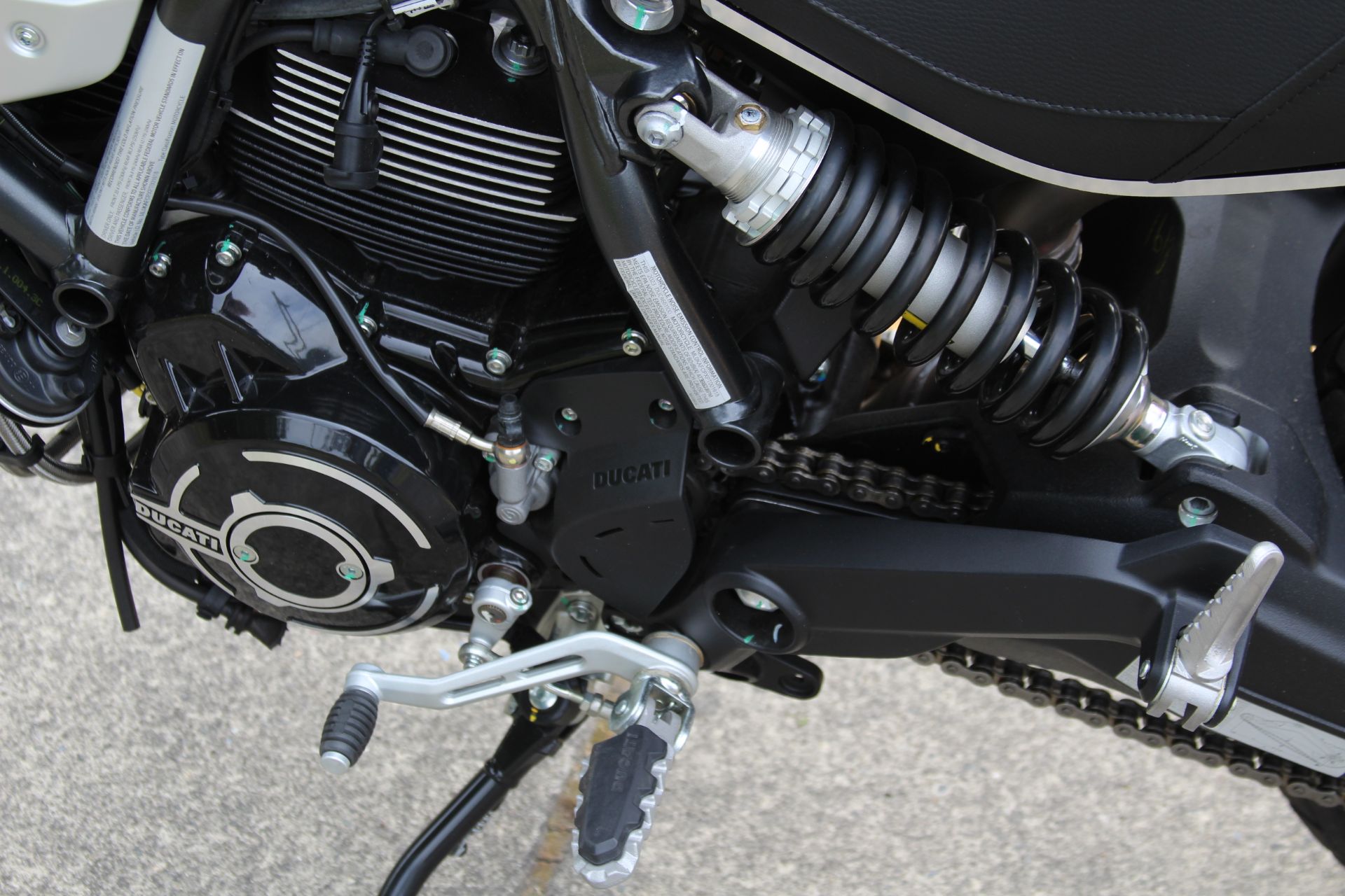 2023 Ducati Scrambler 1100 Dark PRO in Portland, Oregon - Photo 8