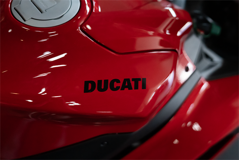 2026 Ducati Panigale V2 S in Portland, Oregon - Photo 10
