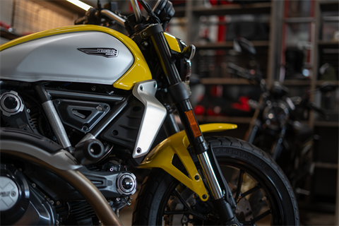 2025 Ducati Scrambler Icon in Portland, Oregon - Photo 2