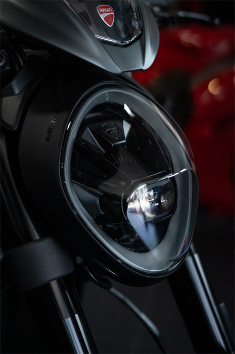 2025 Ducati Monster + in Portland, Oregon - Photo 10