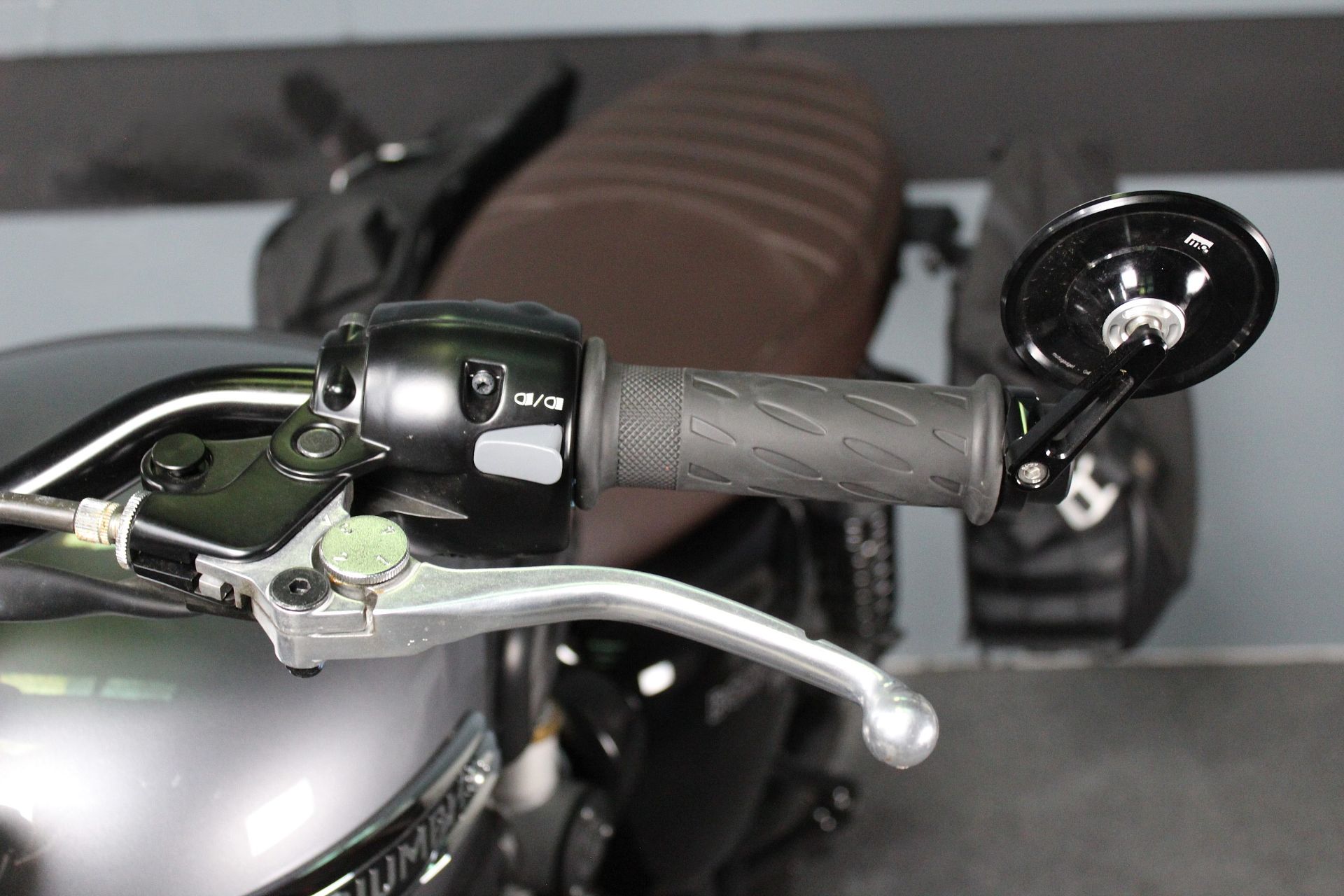 2024 Triumph Bonneville T120 Black in Portland, Oregon - Photo 10