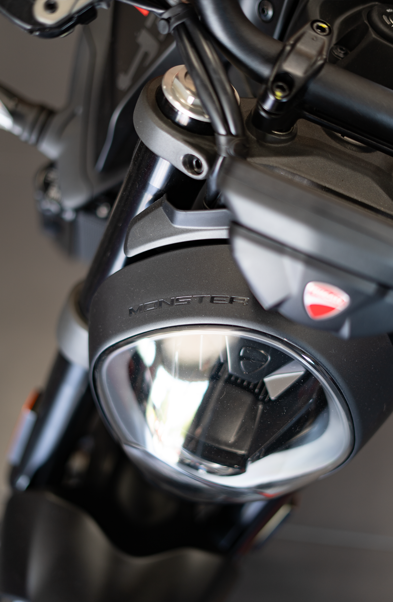 2025 Ducati Monster in Portland, Oregon - Photo 5