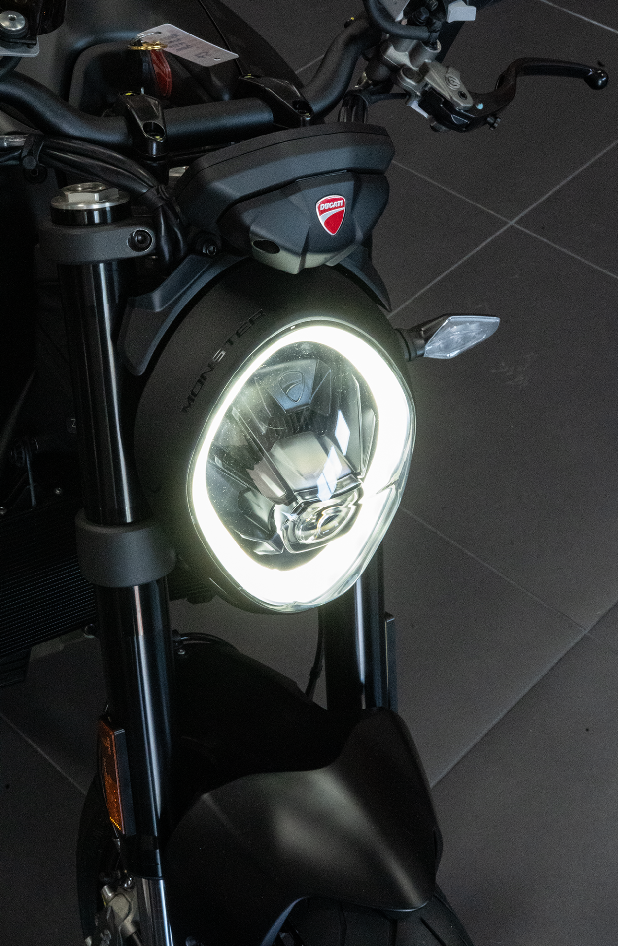2025 Ducati Monster in Portland, Oregon - Photo 9