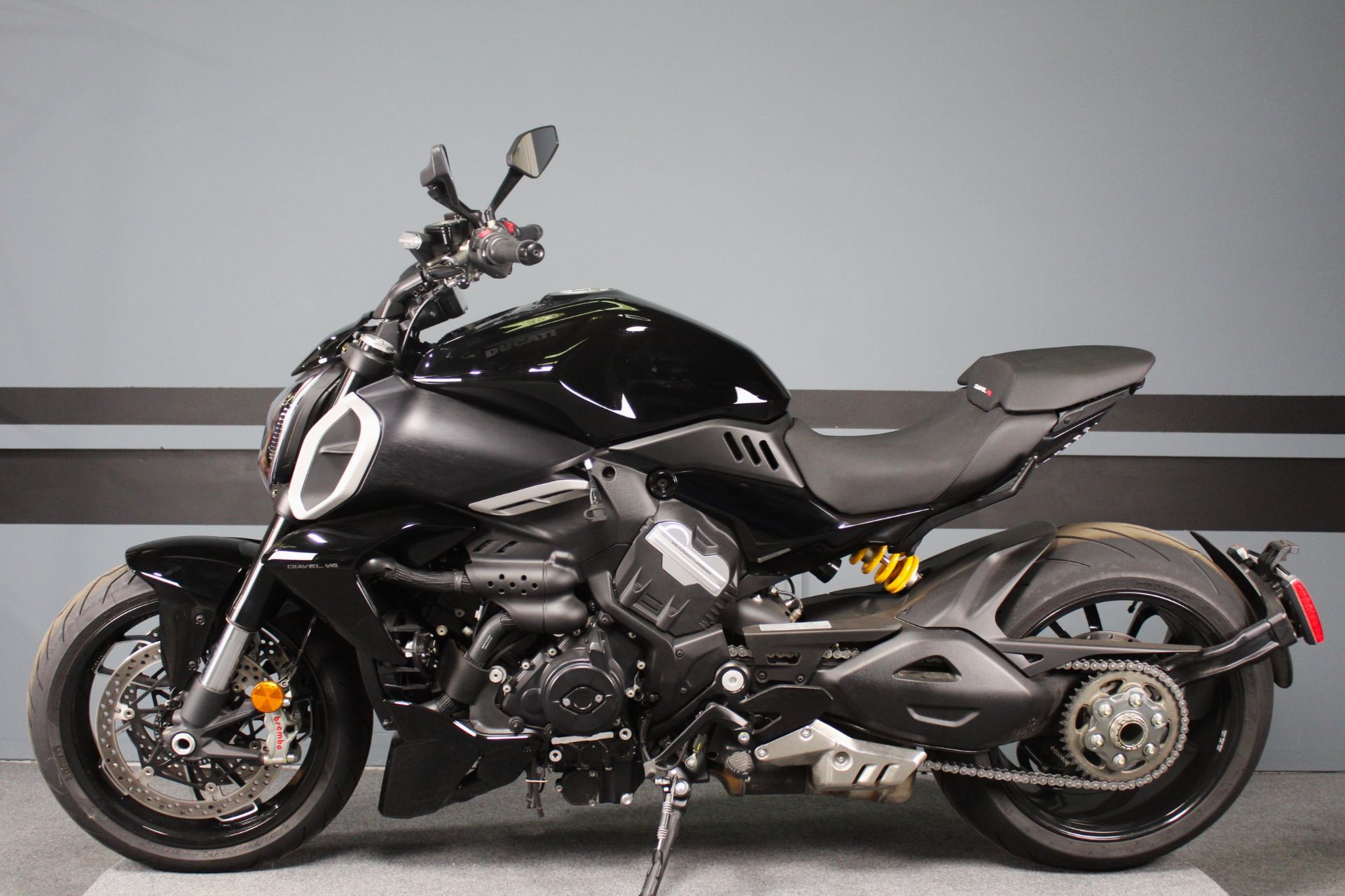 2023 Ducati Diavel V4 in Portland, Oregon - Photo 4
