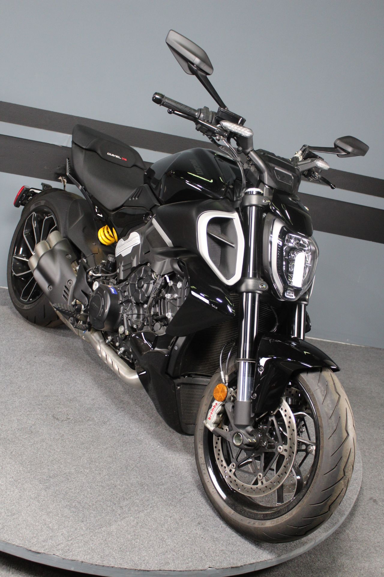 2023 Ducati Diavel V4 in Portland, Oregon - Photo 2