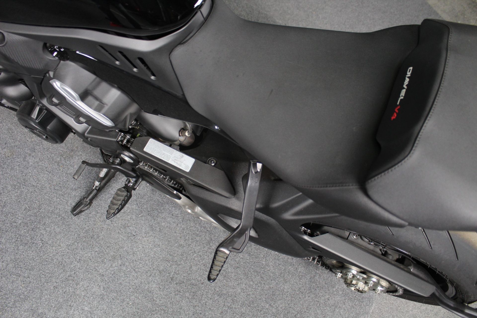 2023 Ducati Diavel V4 in Portland, Oregon - Photo 17