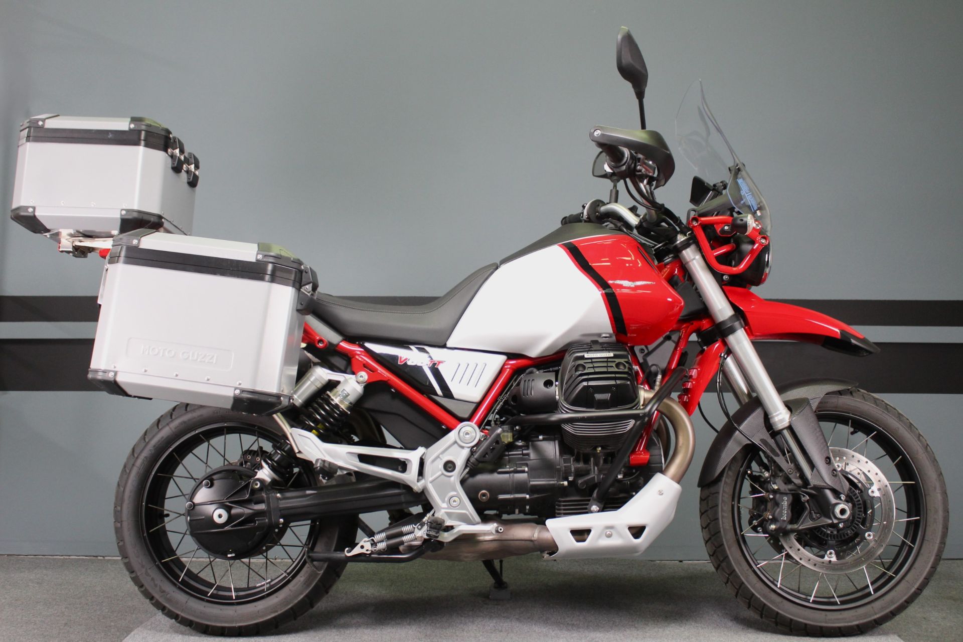 2021 Moto Guzzi V85 TT Adventure E5 in Portland, Oregon - Photo 2