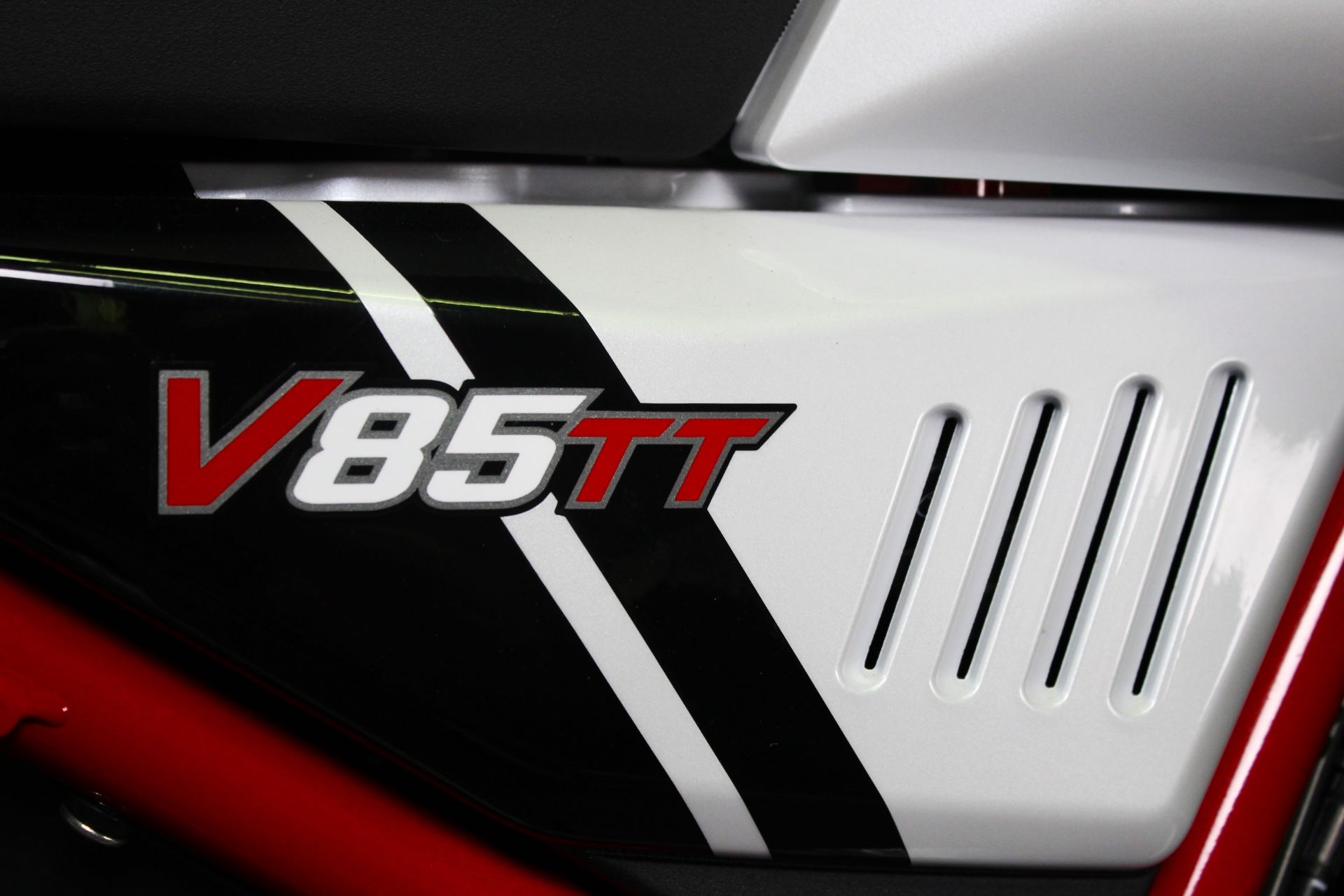 2021 Moto Guzzi V85 TT Adventure E5 in Portland, Oregon - Photo 6