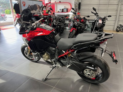 2026 Ducati Multistrada V4 Pikes Peak in Portland, Oregon - Photo 5