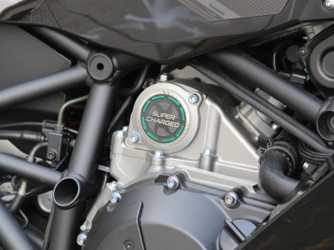 2021 Kawasaki Ninja H2 SX SE+ in Portland, Oregon - Photo 13