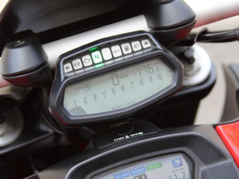 2012 Ducati Diavel Carbon in Portland, Oregon - Photo 10