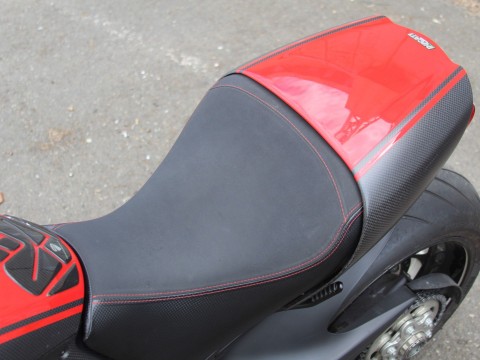 2012 Ducati Diavel Carbon in Portland, Oregon - Photo 13