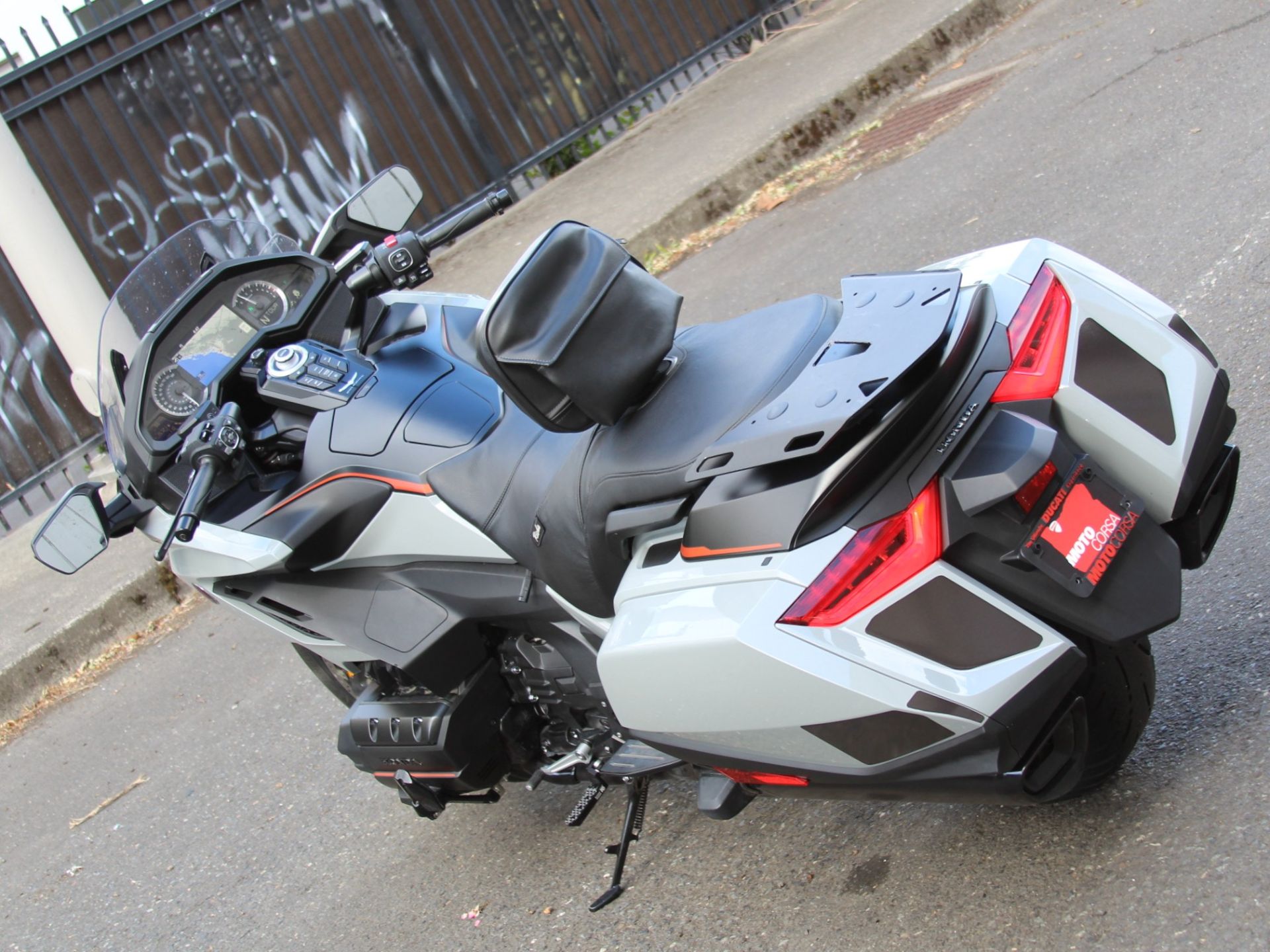 2021 Honda Gold Wing in Portland, Oregon - Photo 9