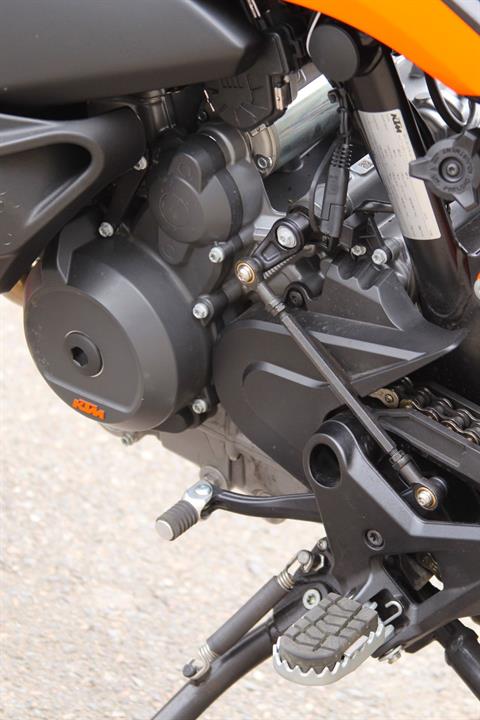 2024 KTM 890 SMT in Portland, Oregon - Photo 8