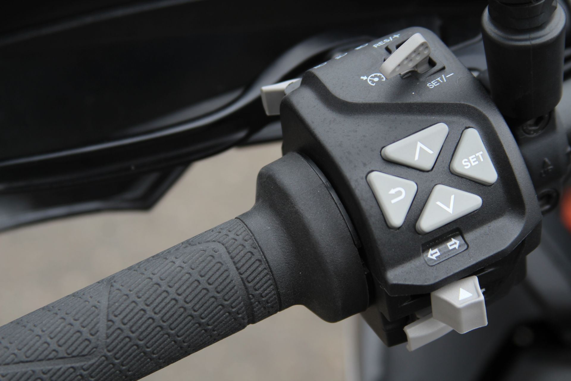 2024 KTM 890 SMT in Portland, Oregon - Photo 6