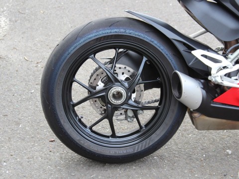 2024 Ducati Panigale V2 in Portland, Oregon - Photo 20