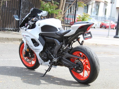 2023 Yamaha YZF-R7 in Portland, Oregon - Photo 3