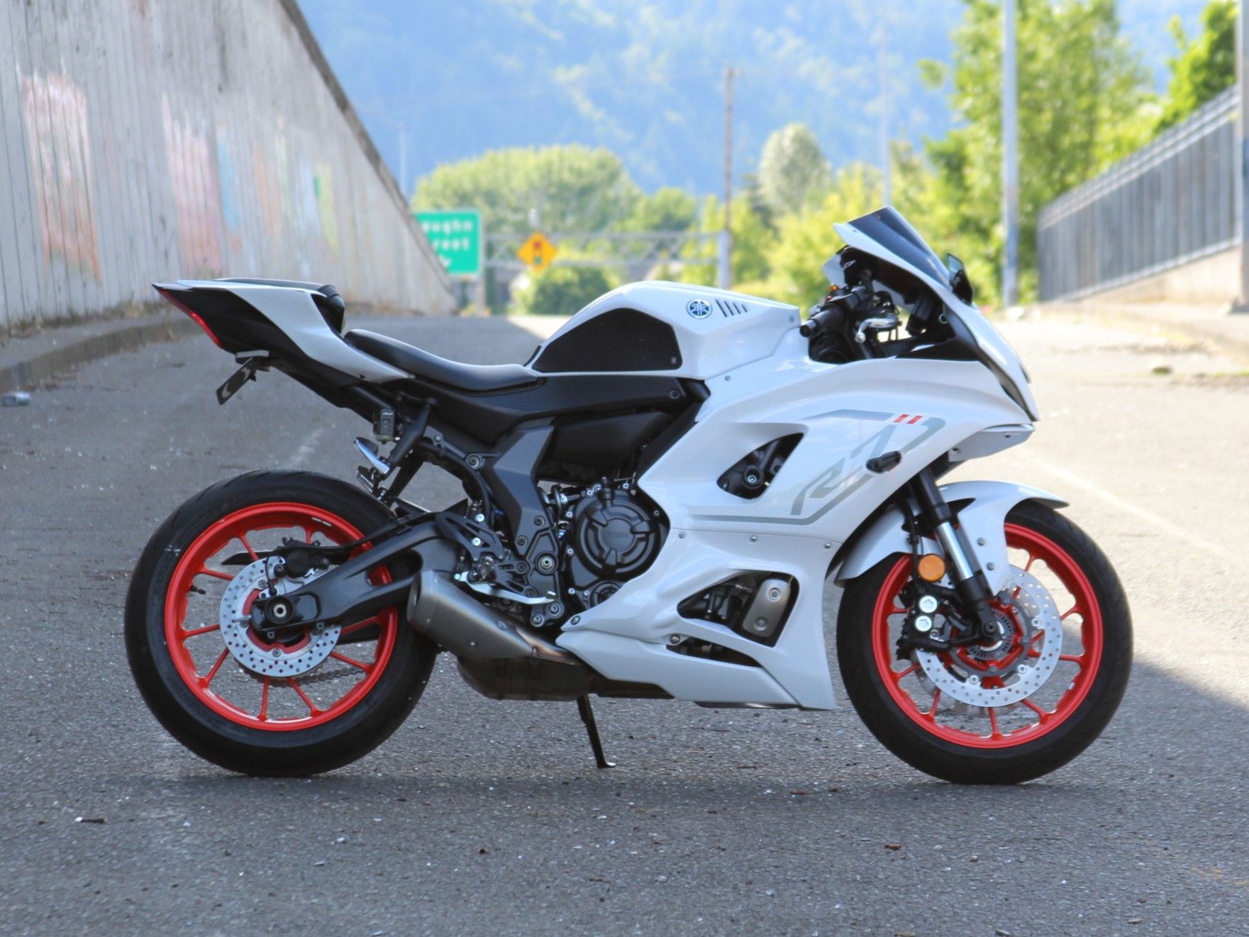 2023 Yamaha YZF-R7 in Portland, Oregon - Photo 5