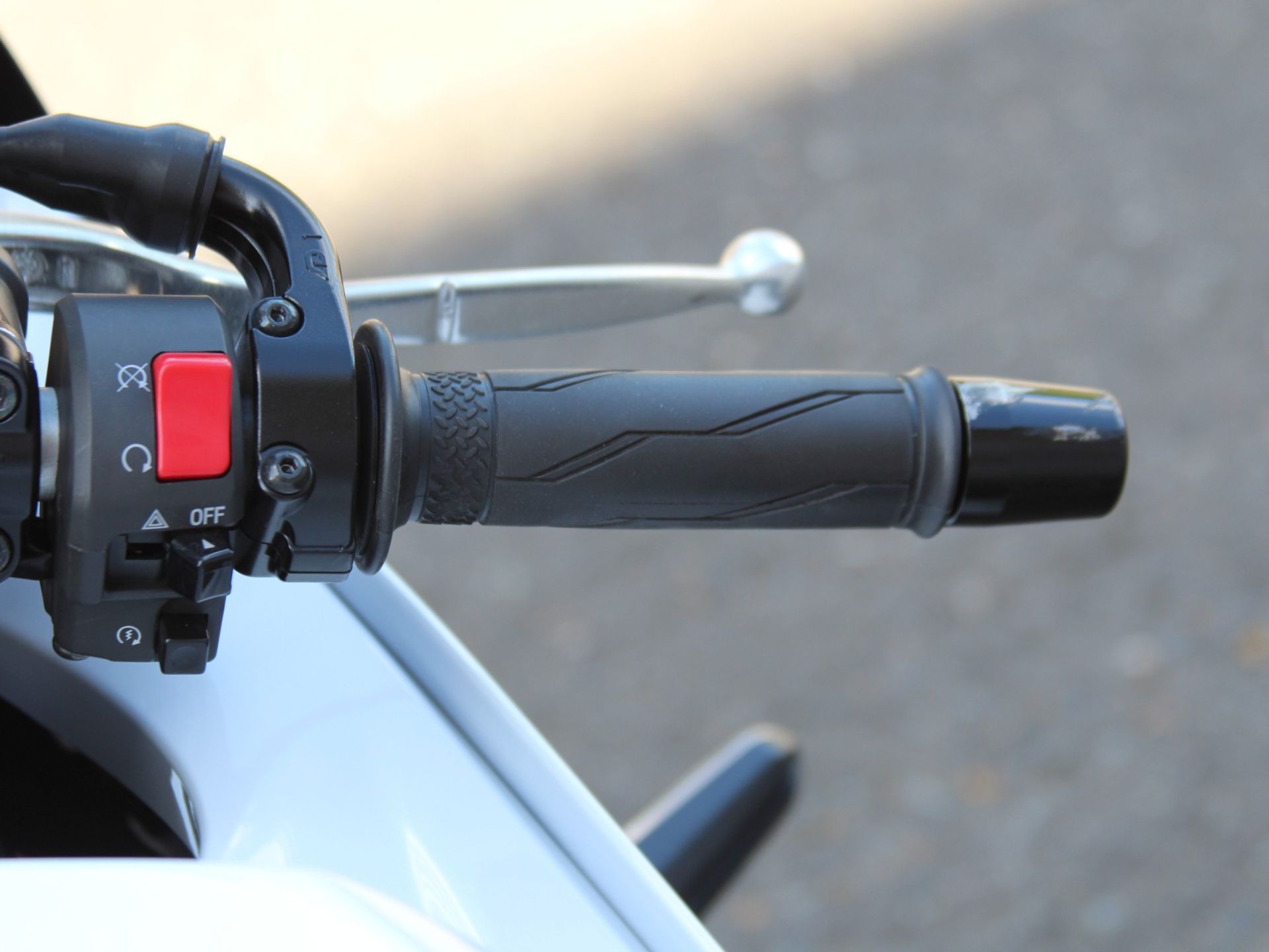 2023 Yamaha YZF-R7 in Portland, Oregon - Photo 11